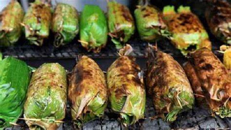 Nem nướng (1 quả/ ~1.5 lạng)